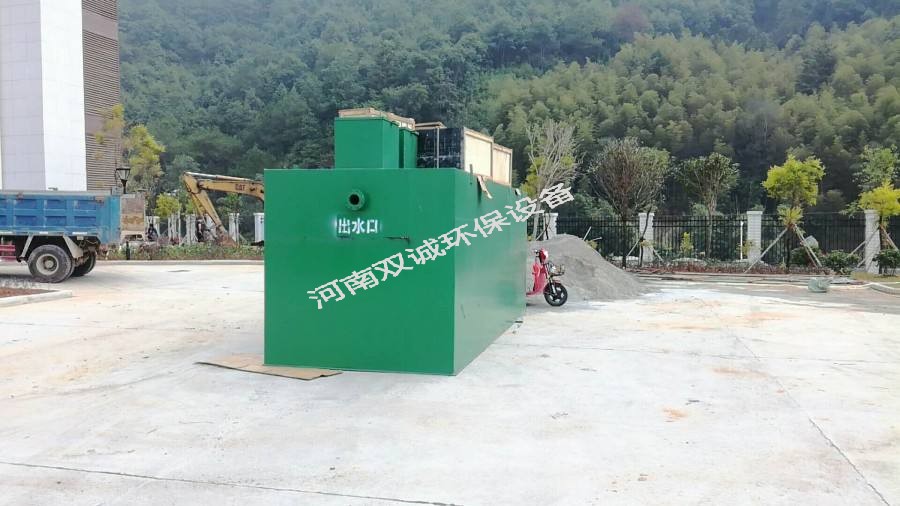 地埋式一體化污水處理設(shè)備的簡述: