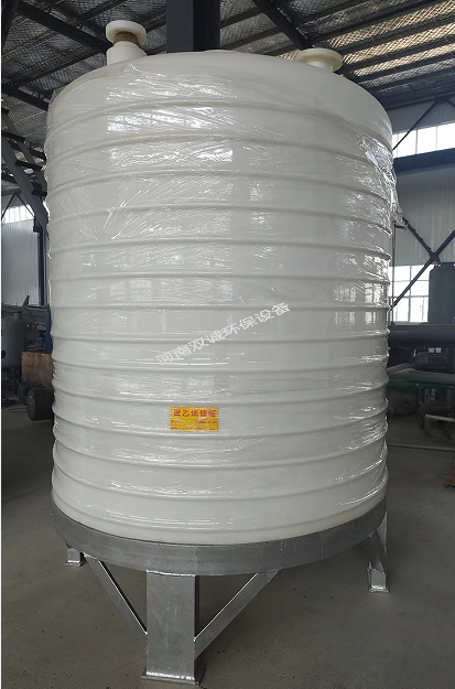 客戶定制的5方錐底聚乙烯儲罐(PE罐)已交貨